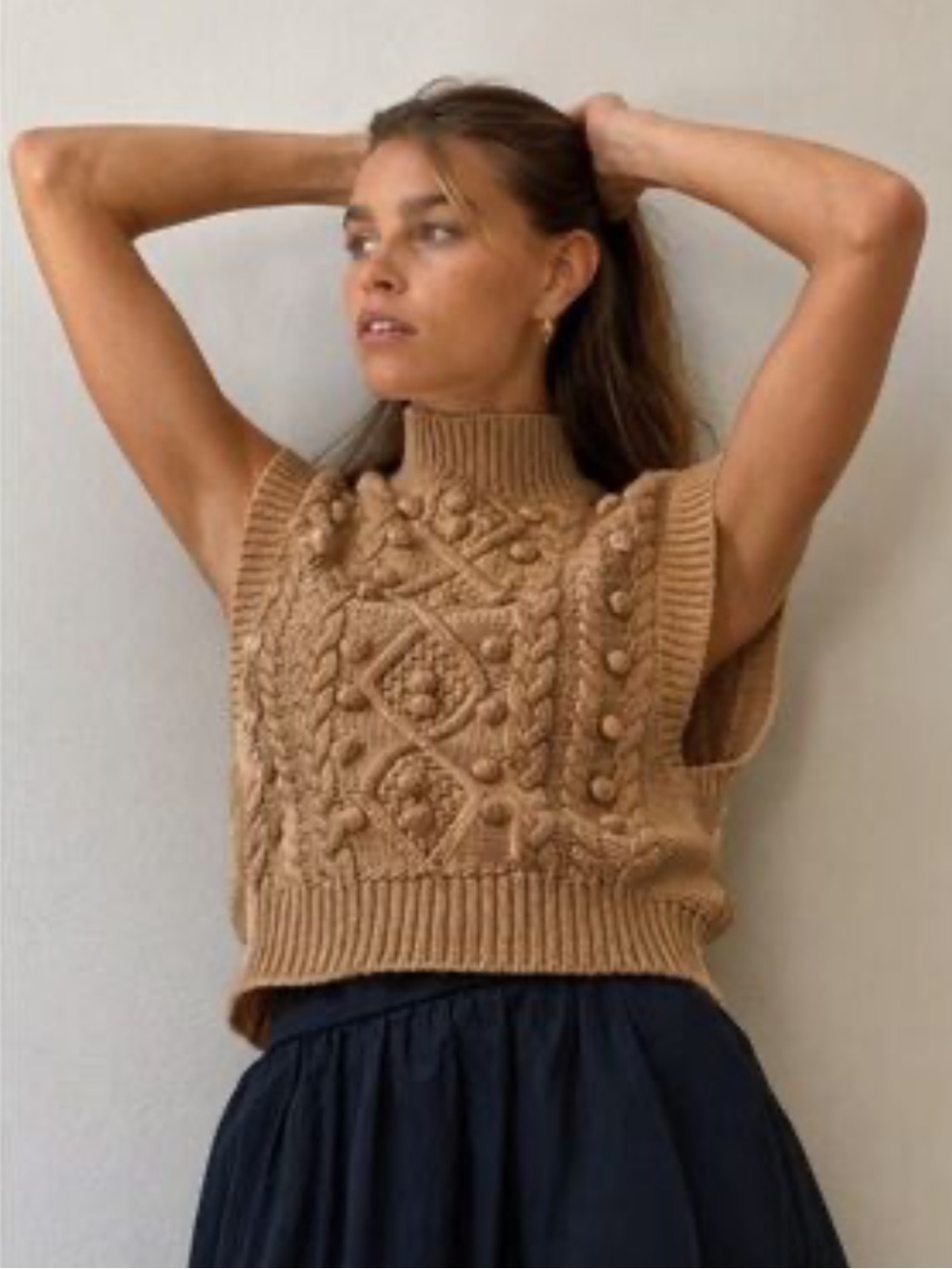 Wilfred Camel Cable-Knit Sleeveless Turtleneck Vest